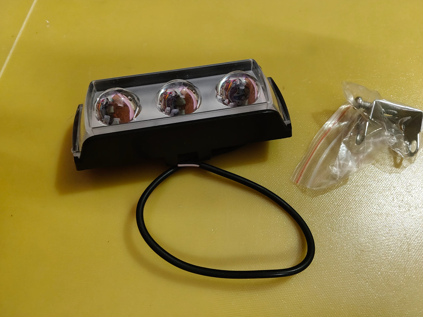 Six Mode Yellow/White With Red/Blue 60w Dc 9v-12v Dual Lens Fog Light Fog Lamp Car, Motorbike, Truck, Van Led 12 V, 30 W
